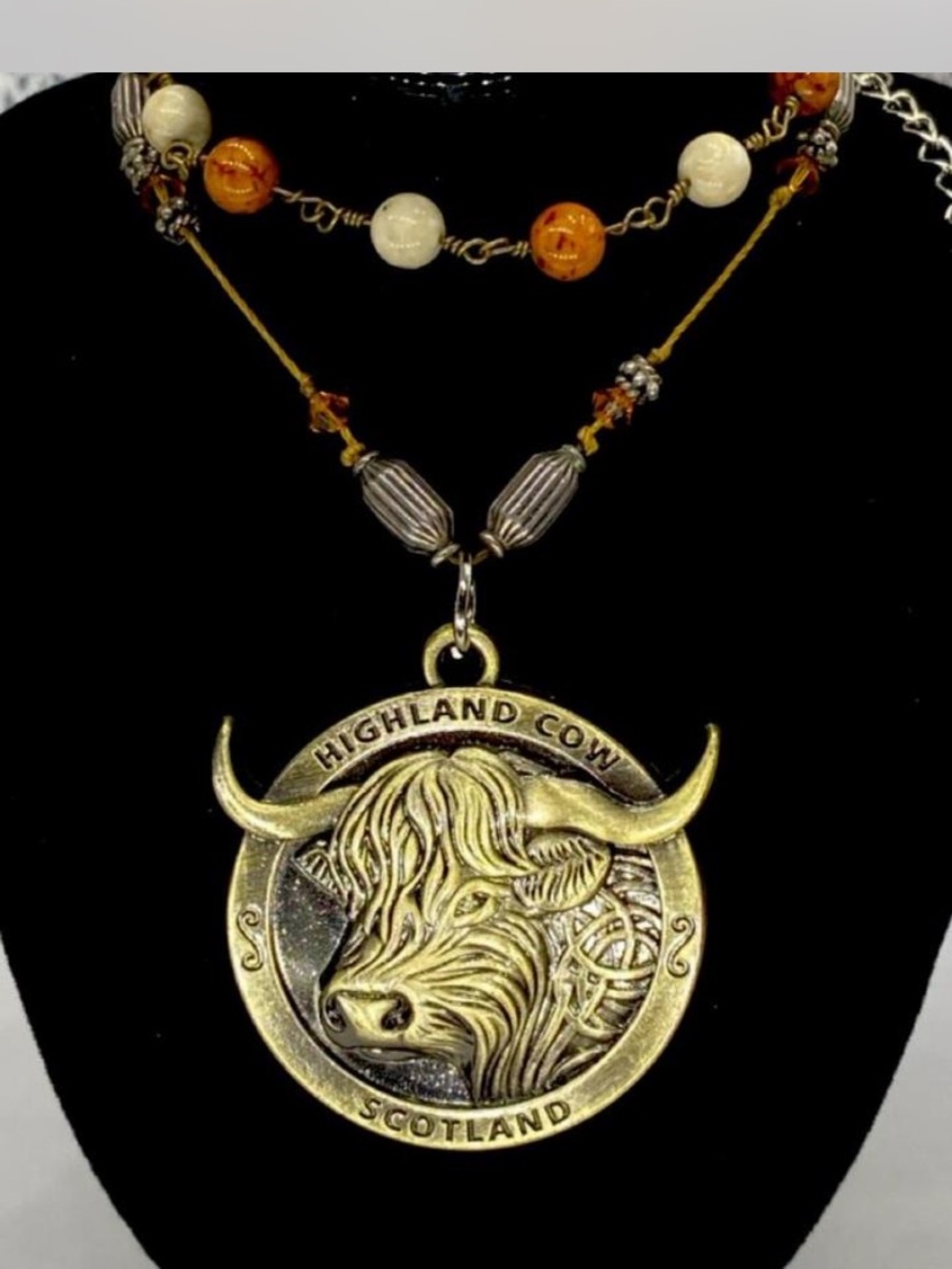 **Highland Cow ^^^ Scotland Pendant Necklace / Gold “Cream Beaded *** Custom ^^^